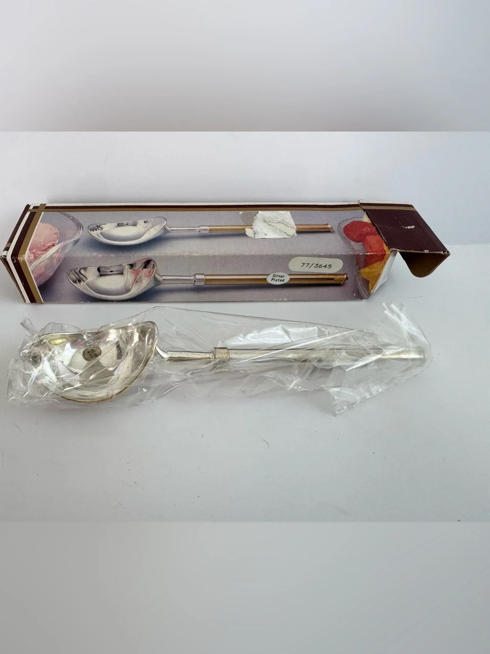 New in Box Silver Plated Ice Cream Scoop Serving Spoon Vintage Style Dessert